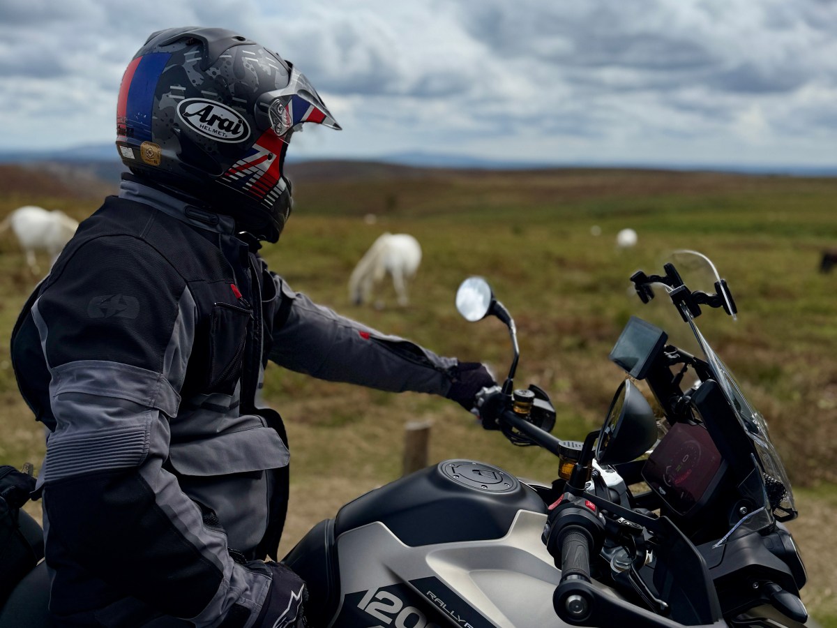 Adventure vs Sports Tourer: Which Is Best for Your&nbsp;Ride?