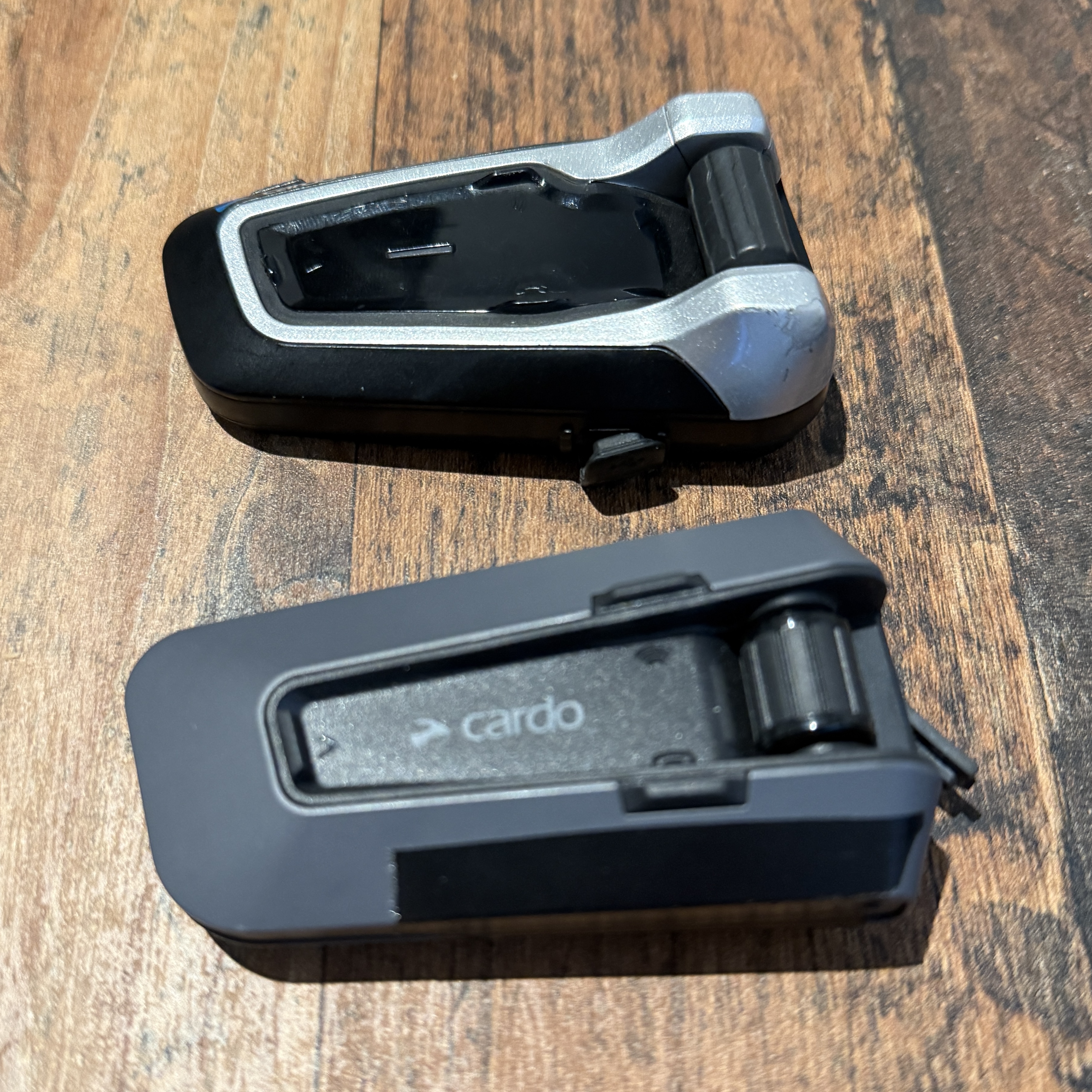 Cardo Packtalk Edge vs Cardo Packtalk Bold: Which Intercom Is Right for You?